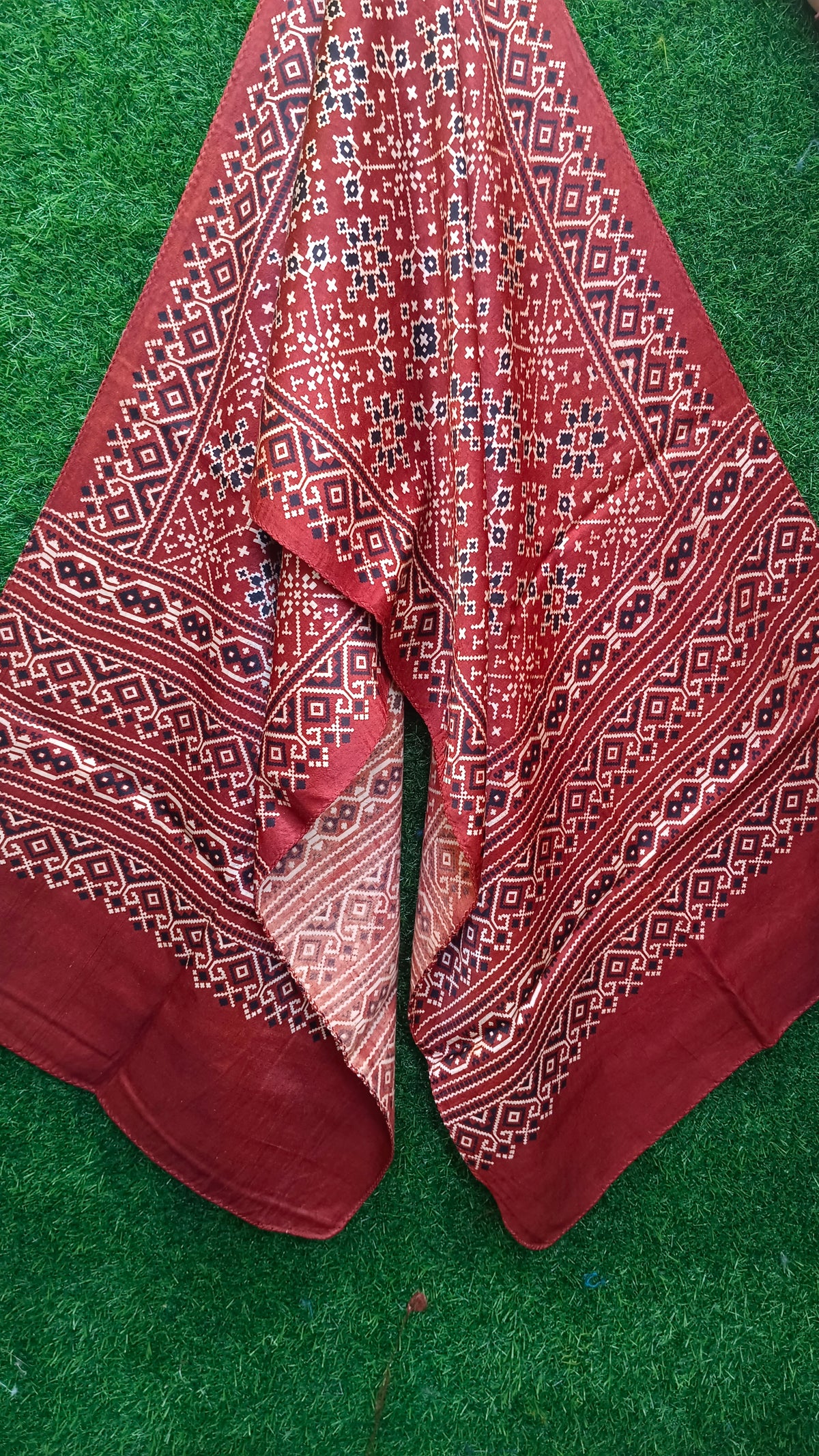 D32 Ajrakh modal duppatas