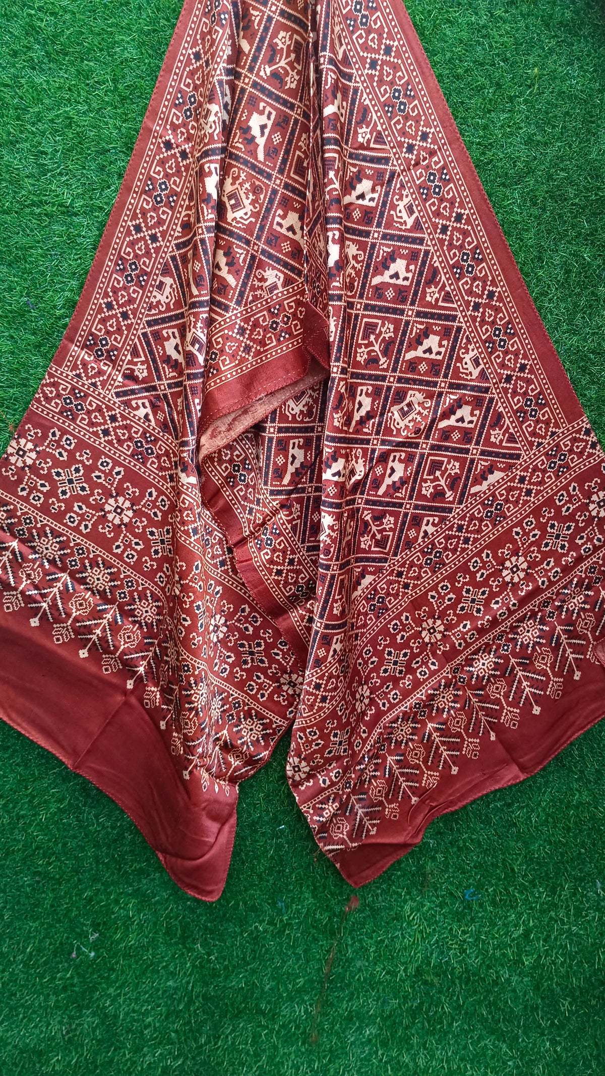 D31 Ajrakh modal duppatas