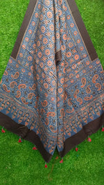 D29 Ajrakh modal duppatas