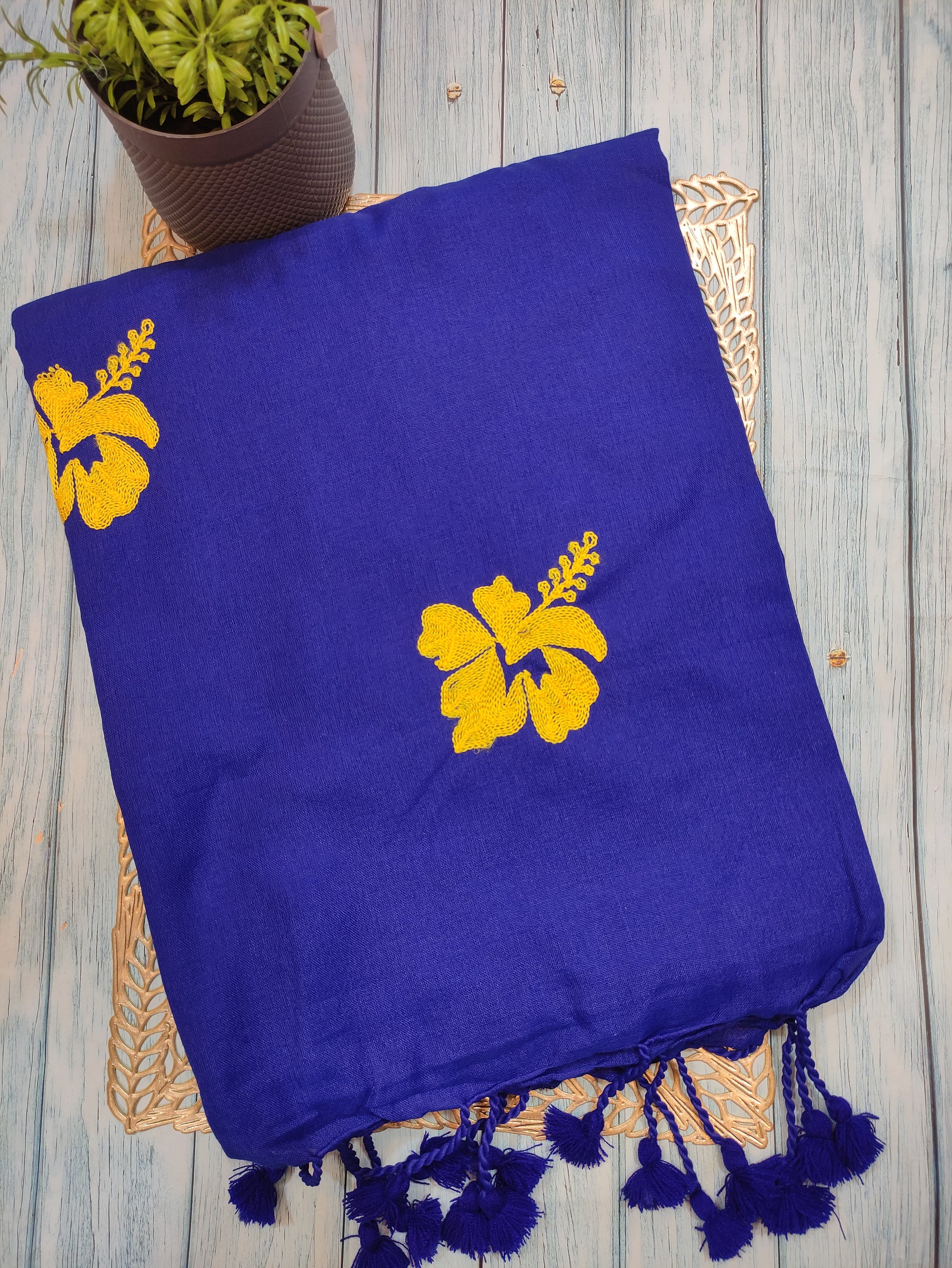 Hibiscus khadi HK41