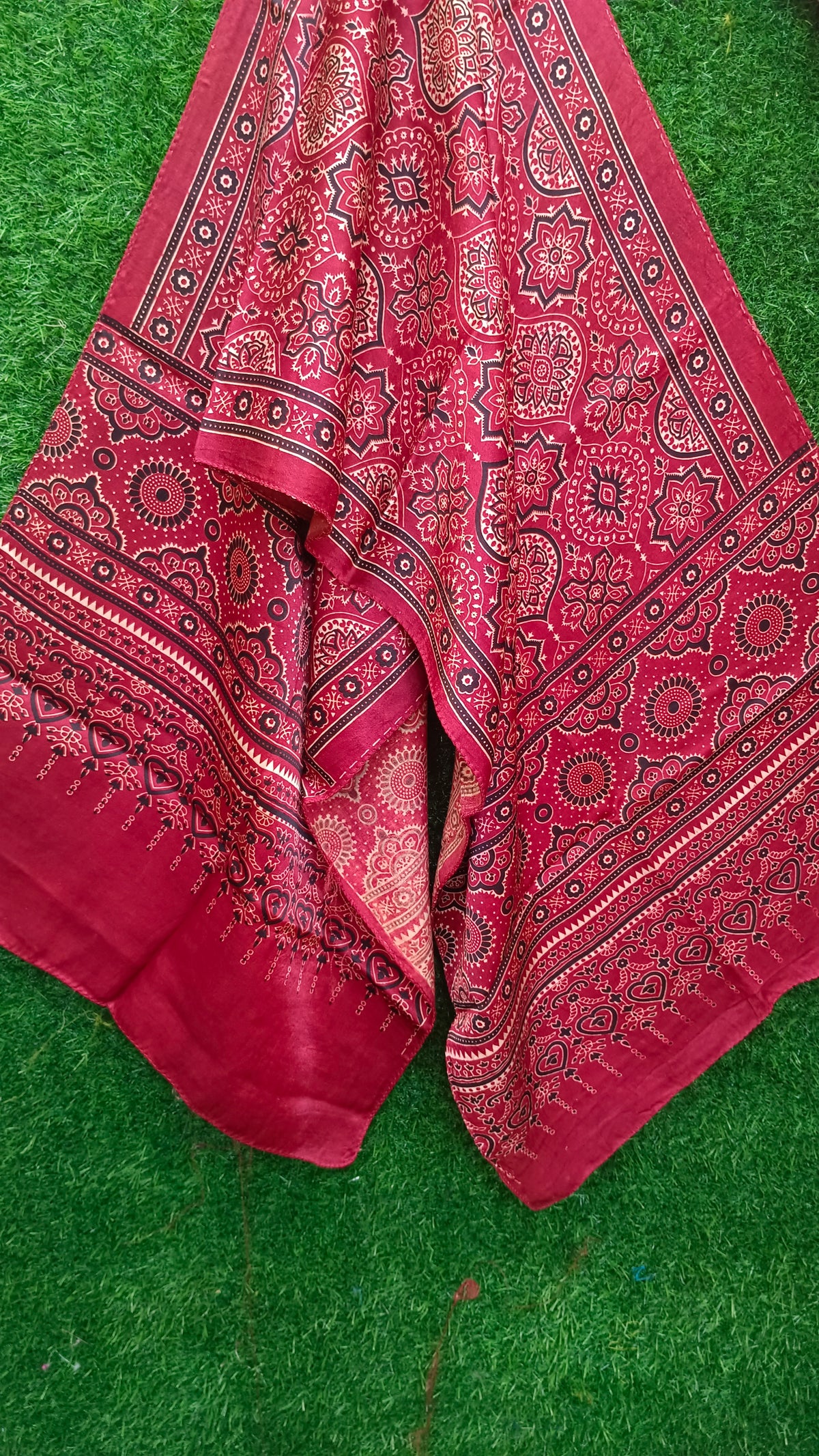 D30 Ajrakh modal duppatas